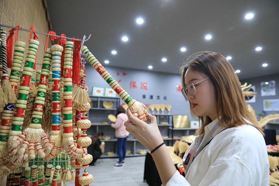 小小笤帚苗做成了10億元大產(chǎn)業(yè)，不簡單！