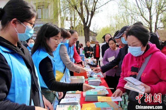 資料圖：山東省文旅廳組織文旅企業(yè)舉行文旅服務群眾相關活動?！≮w曉 攝