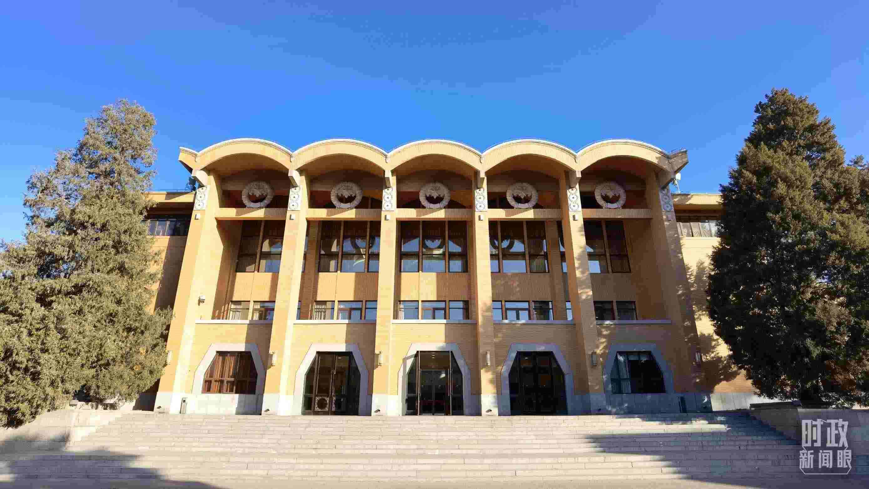 △2023年3月1日，中央黨校建校90周年慶祝大會(huì)在這里舉行。（總臺央視記者石丞拍攝）