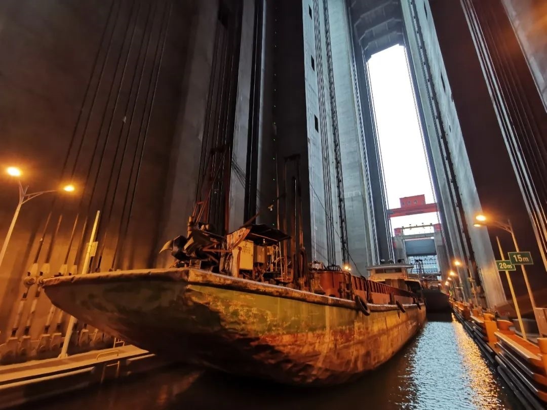 向家壩升船機(jī)船廂。鄭慶攝