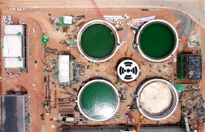 污水處理廠及水資源再生利用項(xiàng)目沉淀池。受訪者供圖