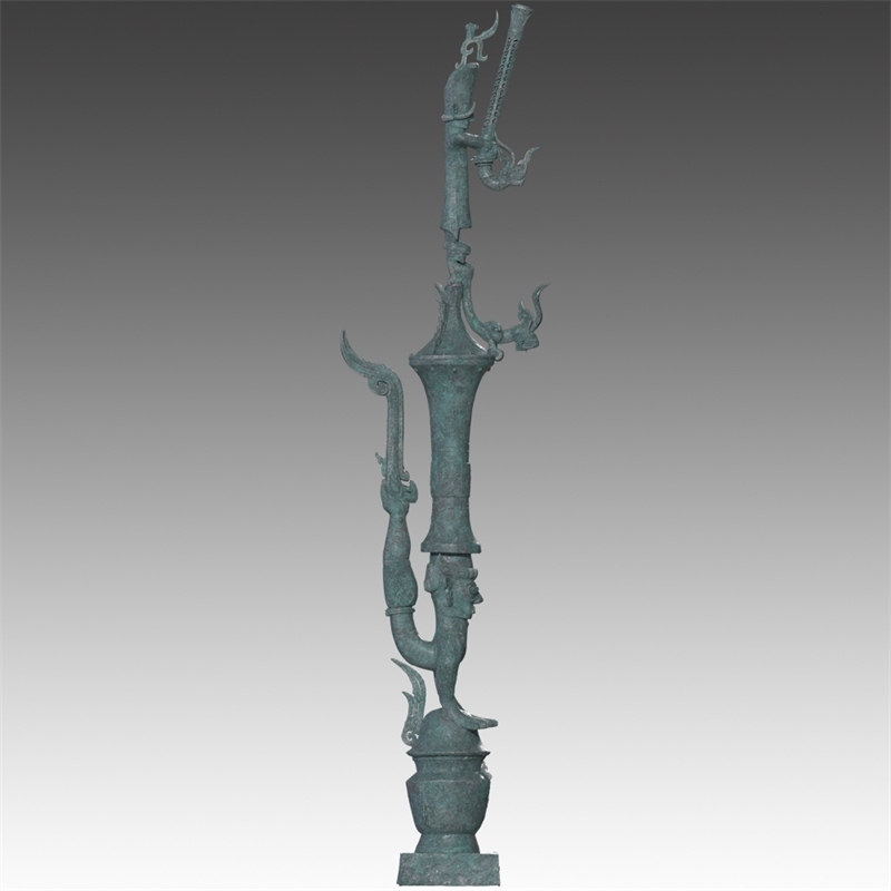 銅罍座倒立鳥足頂尊神像。四川省文物考古研究院供圖