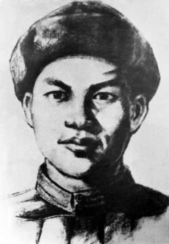  這是邱少云像。新華社發(fā)（資料照片）