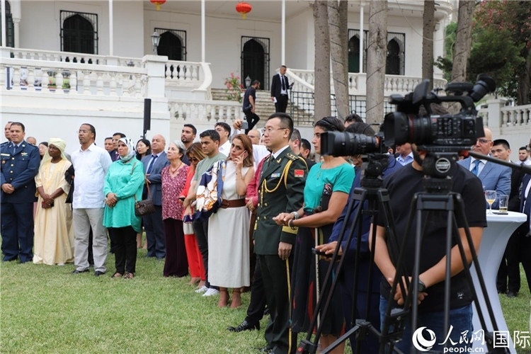 圖為招待會(huì)現(xiàn)場(chǎng)。人民網(wǎng)記者 王傳寶攝