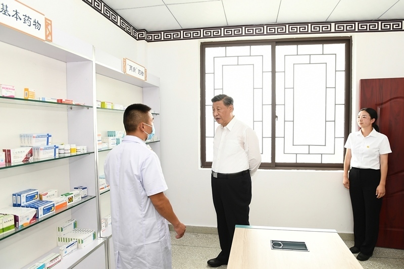 2022年6月8日，習(xí)近平總書(shū)記在四川眉山東坡區(qū)太和鎮(zhèn)永豐村考察。