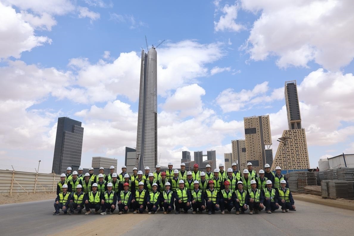 埃及新首都CBD標(biāo)志塔項(xiàng)目青年工程師團(tuán)隊(duì)。 受訪者供圖