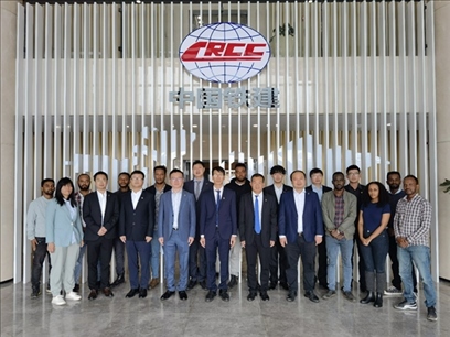 中國土木福州設(shè)計院埃塞分院團隊合影。受訪對象供圖