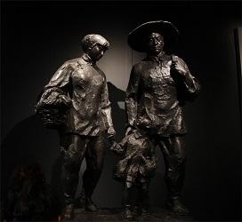 養(yǎng)父母碑。中央民族大學(xué) 張瑜桐攝