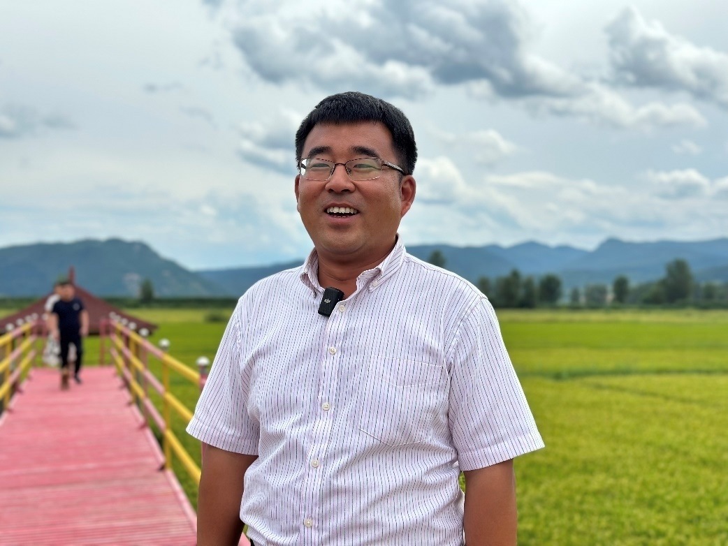 和龍市東城鎮(zhèn)光東村村書(shū)記金憲。人民網(wǎng)記者 金洪花 攝