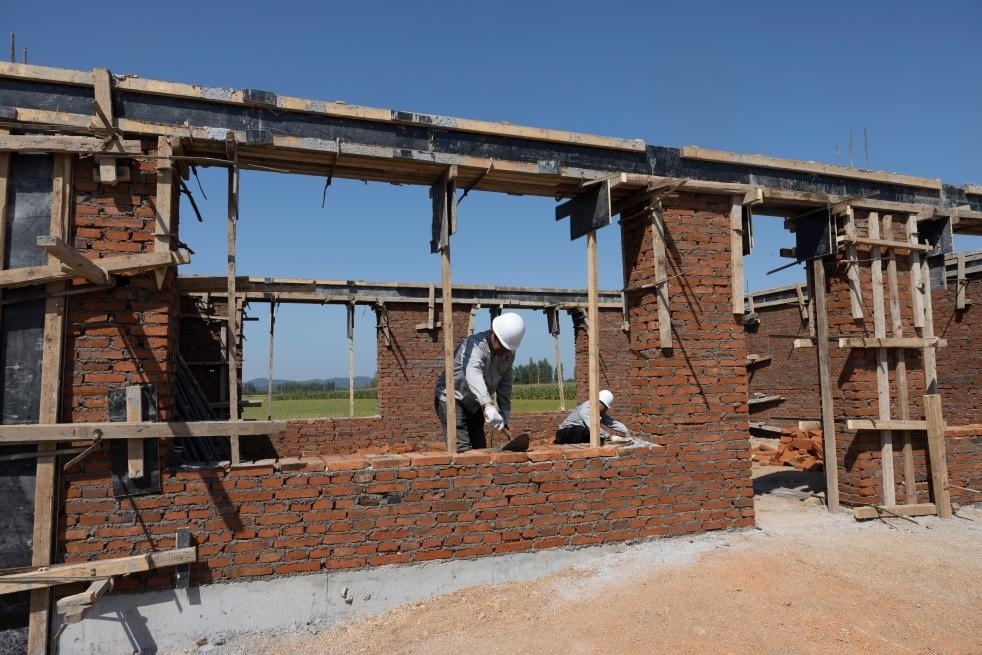 近日拍攝的黑龍江省尚志市老街基鄉(xiāng)龍王廟村。新華社記者 丁海濤 攝