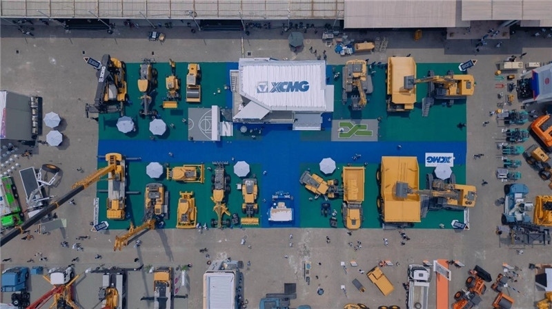 徐工集團(tuán)3000㎡的展區(qū)。 石偉攝影