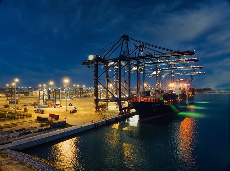 萊基港實行7×24小時裝卸作業(yè)機制。受訪者供圖