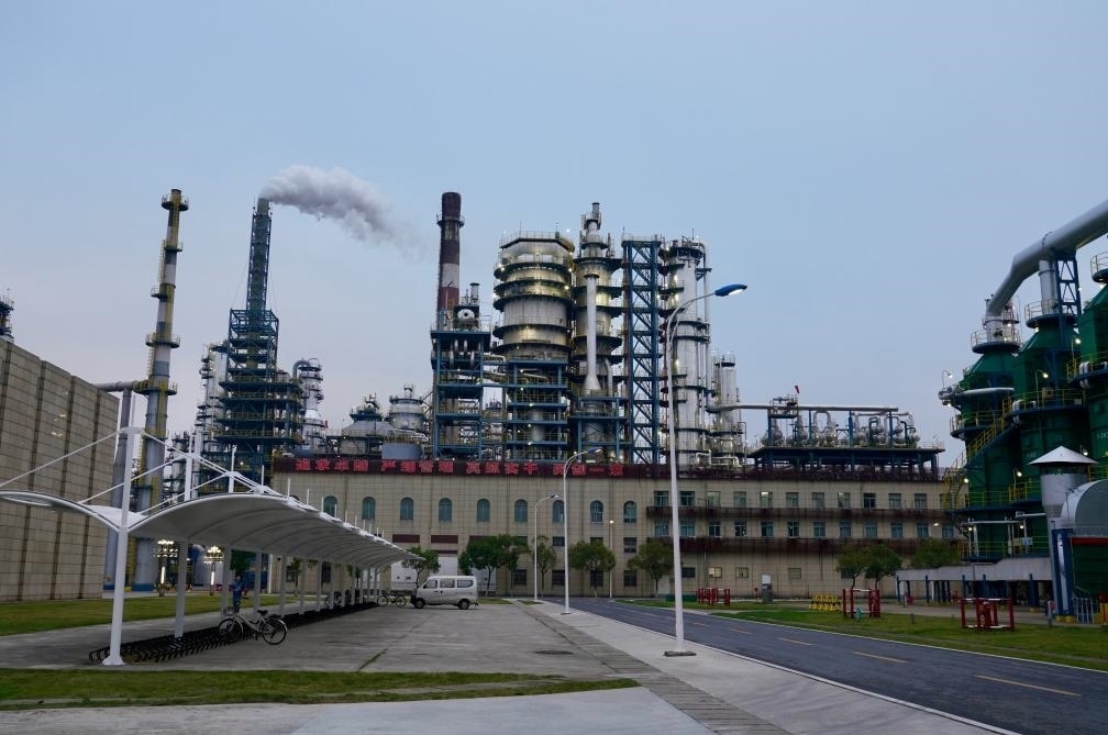 近日拍攝的公司煉油廠。新華社記者 胡晨歡 攝