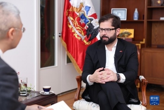 10月17日，智利總統(tǒng)博里奇在北京接受新華社記者專訪。新華社記者 呂帥 攝