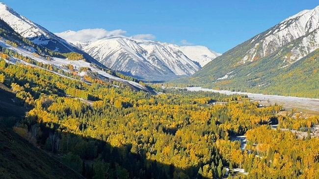 “新東方快車(chē)”沿途風(fēng)景。