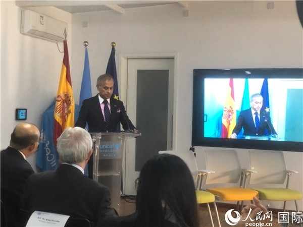 聯(lián)合國駐華協(xié)調(diào)員常啟德在研討會上致辭。 人民網(wǎng)記者 趙健攝