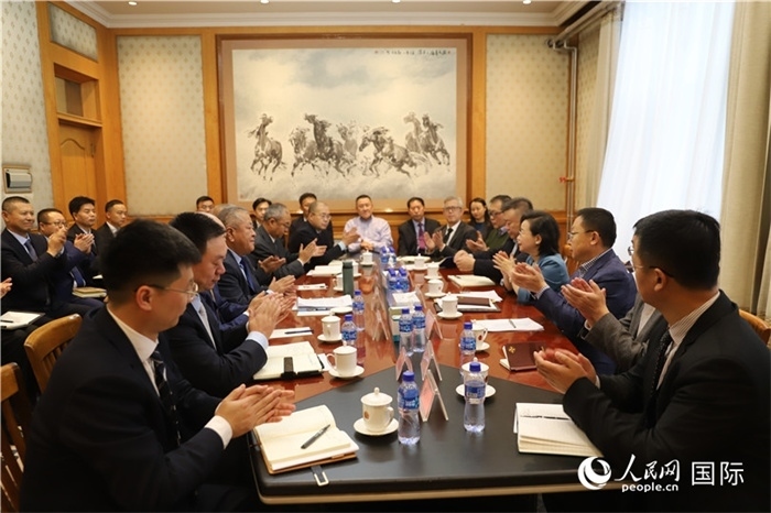 3.2023年10月30日，中國(guó)駐蒙使館座談會(huì)現(xiàn)場(chǎng)。人民網(wǎng)記者 霍文攝