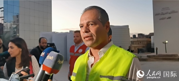 埃及衛(wèi)生部官員艾哈邁德·馬赫迪在接受記者采訪。人民網(wǎng)記者 沈小曉攝