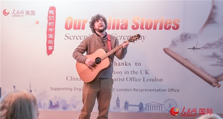 葛瑞斯·波尼洛演唱《不朽的李白》。人民網(wǎng) 郭錦標(biāo)攝