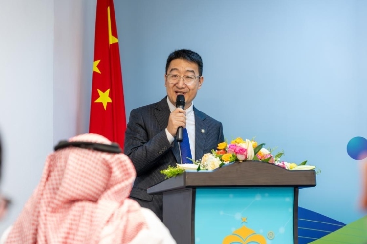 沙特智慧宮語言公司董事長馬永亮致辭。主辦方供圖