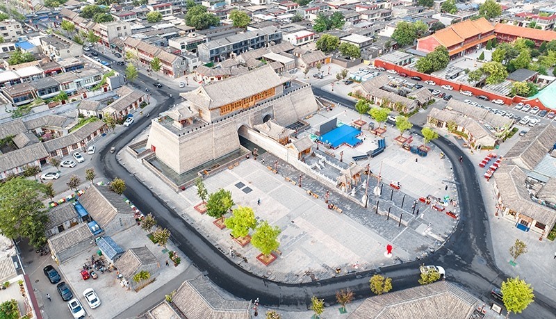 2022年9月8日，航拍河北正定古城陽和樓與正定歷史文化街。