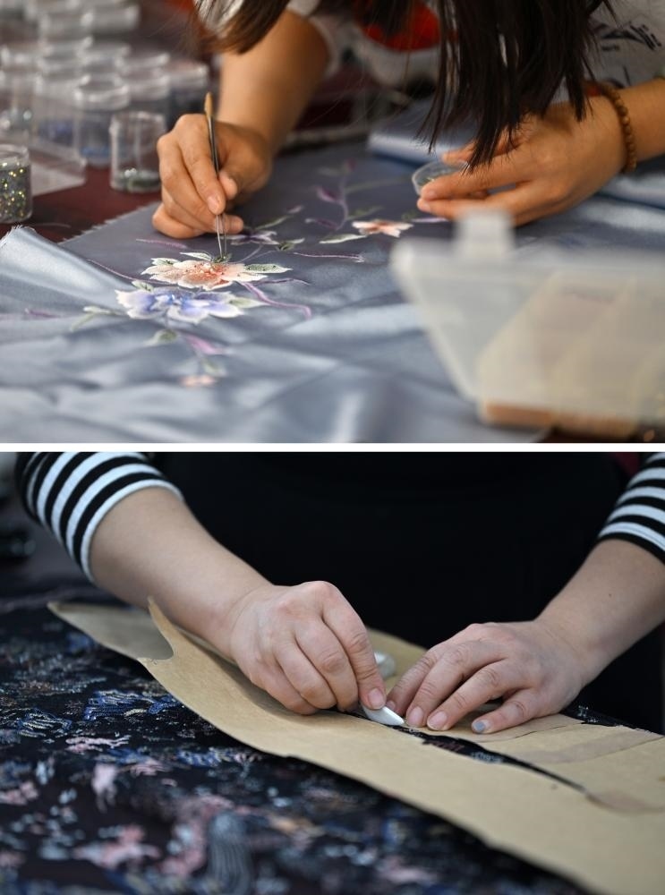 拼版照片：上圖為老美華定制車(chē)間的制衣師傅在面料上貼鉆；下圖為老美華定制車(chē)間的制衣師傅在面料上劃線(xiàn)（2023年12月8日攝）。天津老美華始創(chuàng)于1911年，歷史上以“千層底”布鞋聞名，是享譽(yù)津門(mén)的“中華老字號(hào)”。新華社記者 李然 攝