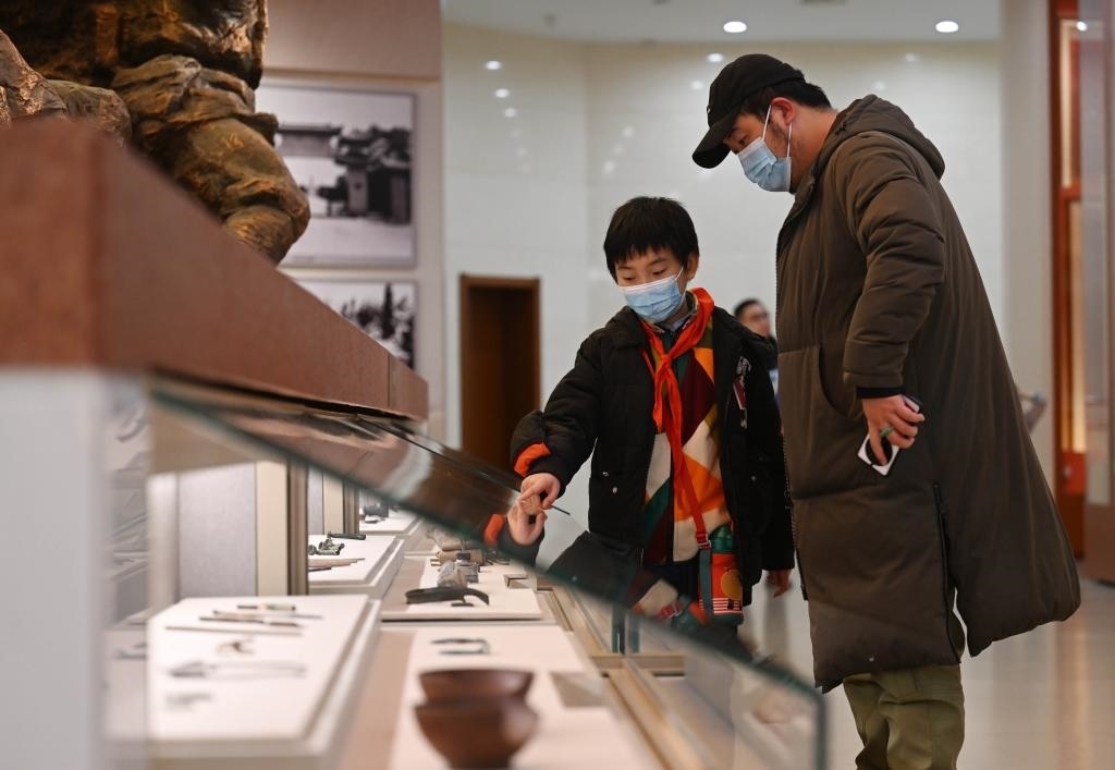 2024年1月29日，市民在平津戰(zhàn)役紀(jì)念館參觀。