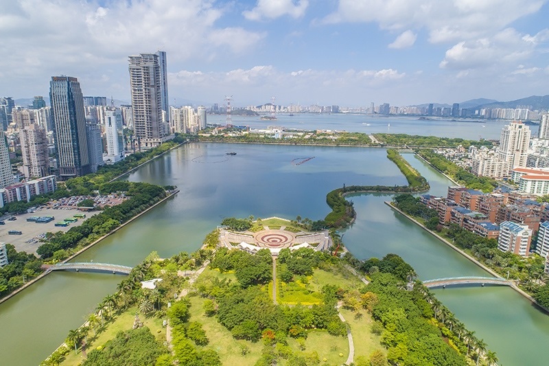 2021年5月15日，廈門，航拍筼筜湖，景色優(yōu)美。