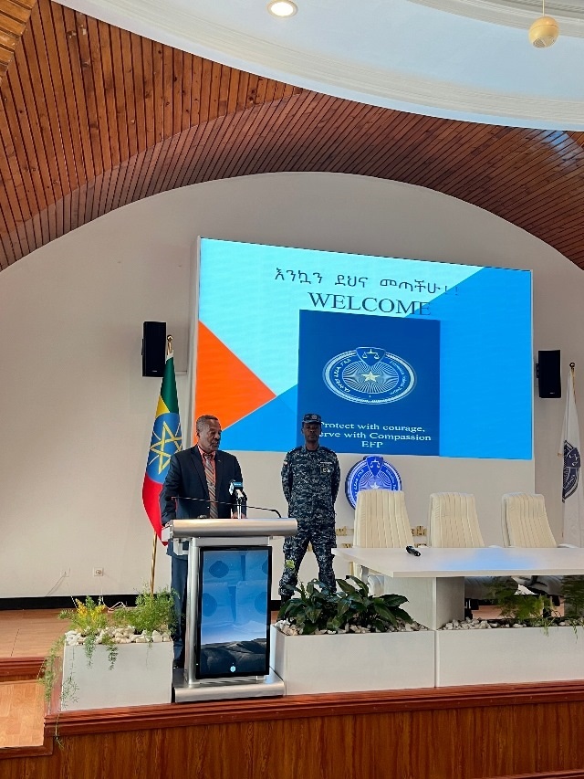 圖為埃塞警察大學(xué)校長(zhǎng)梅斯芬·阿貝貝致辭。亞的斯亞貝巴大學(xué)孔子學(xué)院供圖