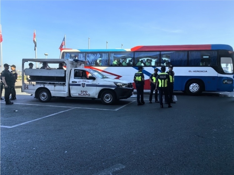 菲反有組織犯罪委員會等部門組織多次聯(lián)合突擊執(zhí)法。駐菲律賓使館供圖