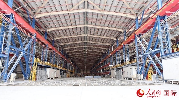 已移交業(yè)主的C201船體車間。人民網(wǎng)記者管克江攝