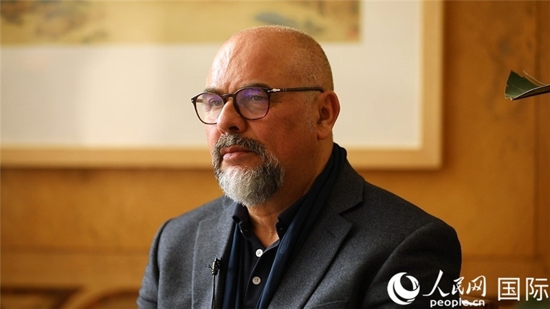 意大利陶瓷城市協(xié)會(huì)副會(huì)長保羅·馬賽蒂接受人民網(wǎng)專訪。人民網(wǎng) 劉動(dòng)攝