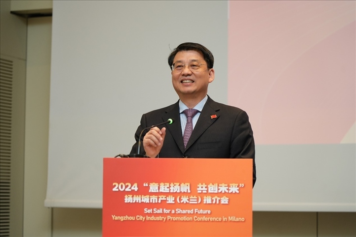中國駐米蘭總領(lǐng)事劉侃寄語中意合作揚(yáng)帆遠(yuǎn)行。 主辦方供圖