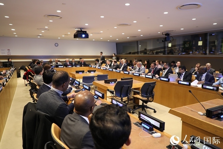 40多國常駐代表、副代表以及聯(lián)合國工發(fā)組織、糧農組織、區(qū)域經委會、南南合作辦公室等聯(lián)合國機構官員等100多人參加全球發(fā)展倡議之友小組高級別會議。 人民網記者 李志偉攝