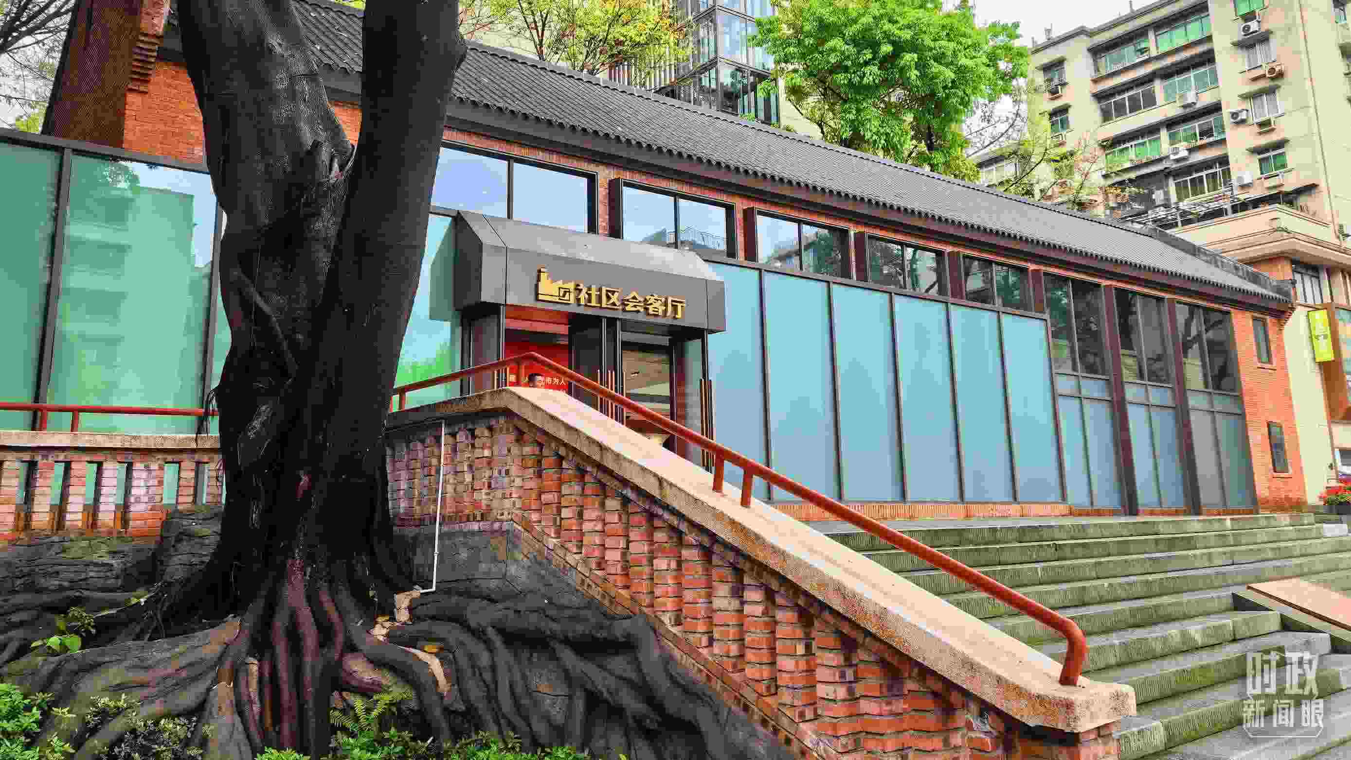 △民主村社區(qū)會(huì)客廳。（總臺(tái)央視記者程鋮拍攝）