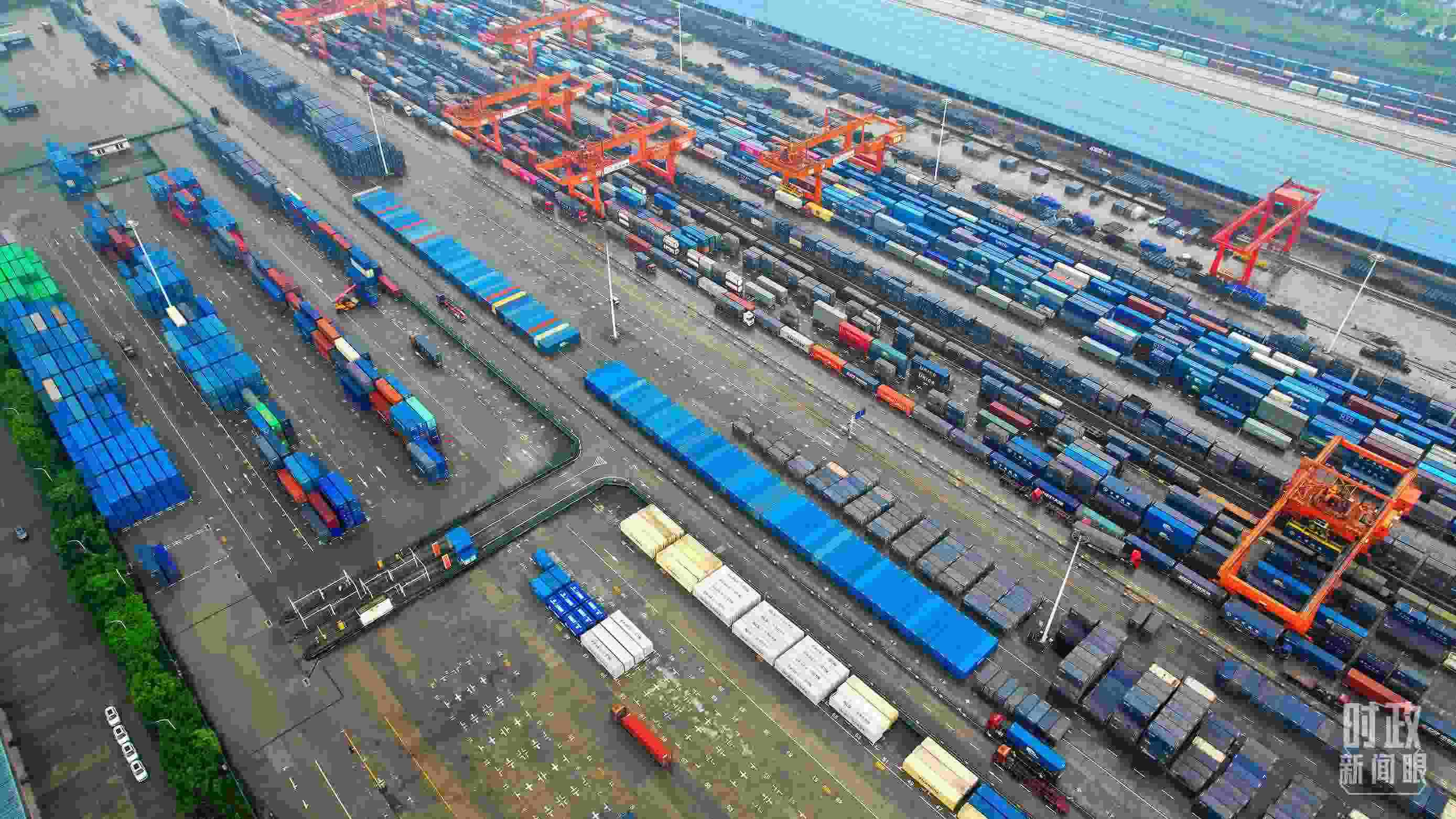 △重慶國際物流樞紐園區(qū)。（總臺(tái)央視記者范凱拍攝）