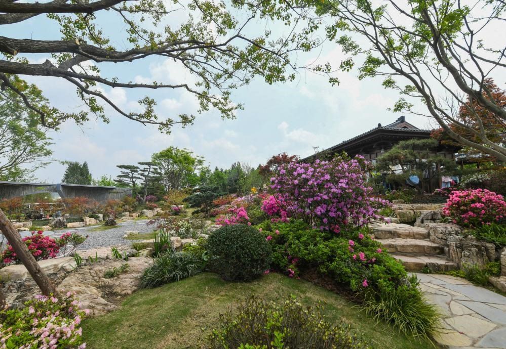 這是2024年4月12日拍攝的成都世園會主會場寧波園。新華社記者 王曦 攝