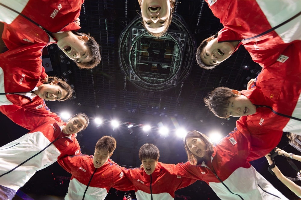 5月5日，中國隊(duì)在賽前互相鼓勵(lì)。新華社記者 江宏景 攝