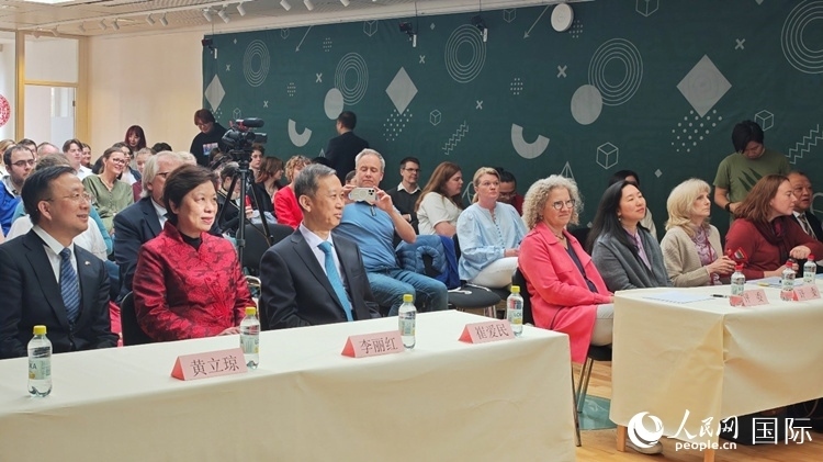 “漢語橋”瑞典賽區(qū)預(yù)選賽現(xiàn)場(chǎng)。人民網(wǎng)記者 殷淼攝