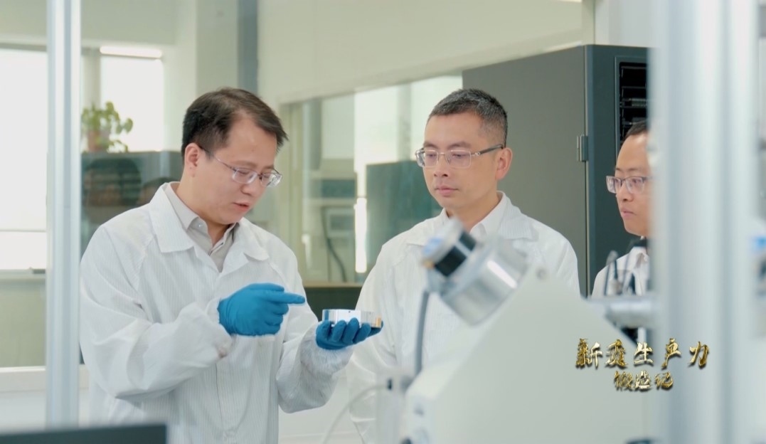 長(zhǎng)沙巴斯夫杉杉電池材料研究院，正在進(jìn)行電池材料研究。