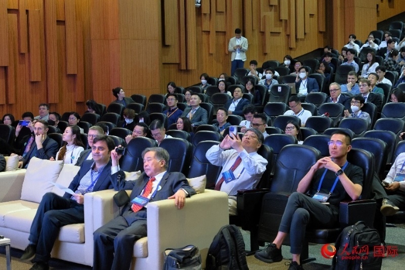 會(huì)議現(xiàn)場(chǎng)。人民網(wǎng)記者 白元琪攝