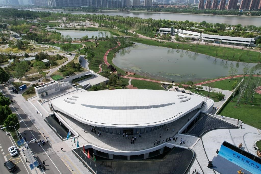 這是位于西安的中亞公園航拍畫面。新華社記者付瑞霞 攝