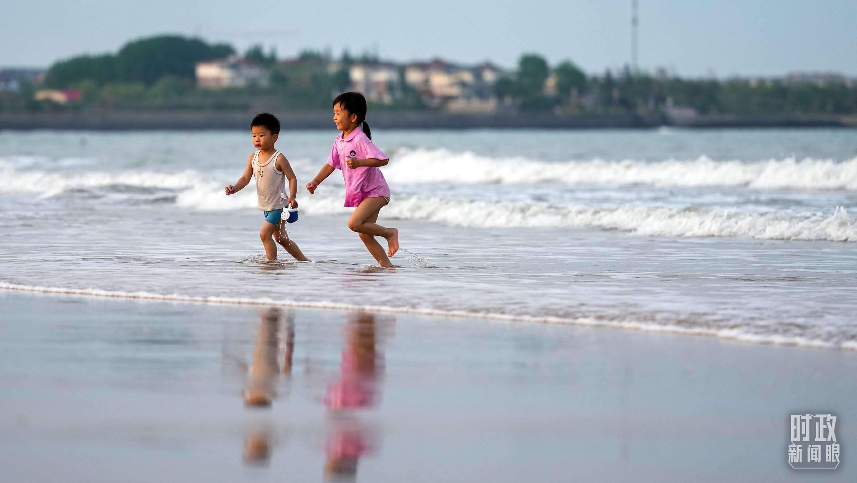 山東日照陽(yáng)光海岸。（總臺(tái)國(guó)廣記者李晉拍攝）