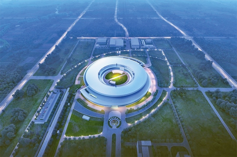 近年來(lái)，長(zhǎng)三角各省市牢牢把握高質(zhì)量發(fā)展這個(gè)首要任務(wù)，因地制宜培育和發(fā)展新質(zhì)生產(chǎn)力，朝著世界級(jí)城市群目標(biāo)邁進(jìn)。圖為第四代大科學(xué)裝置“合肥先進(jìn)光源”的效果圖（資料圖片）。 新華社發(fā)（中國(guó)科學(xué)技術(shù)大學(xué)國(guó)家同步輻射實(shí)驗(yàn)室供圖）