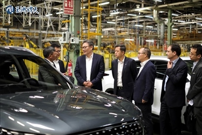 中國(guó)商務(wù)部部長(zhǎng)在西班牙調(diào)研