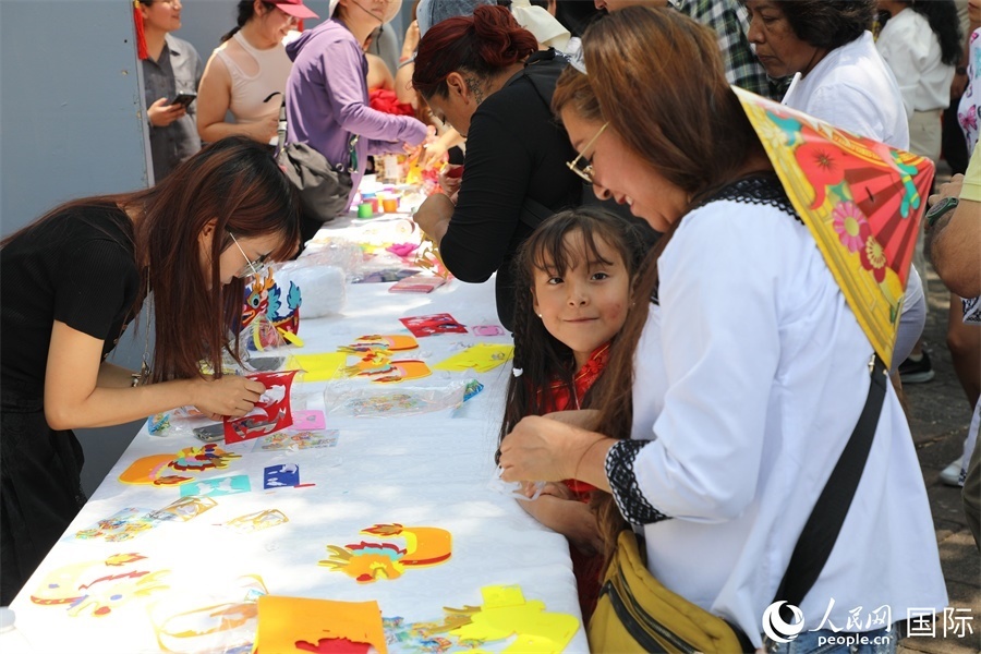 活動現(xiàn)場。人民網(wǎng) 埃內(nèi)斯托·多明戈斯攝