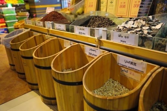 喀什的特色藥茶（圖片來源：天山網(wǎng)）