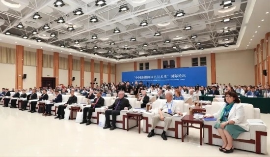 6月12日，“中國新疆的歷史與未來”國際論壇在喀什舉辦。（圖片來源：民族畫報(bào)）