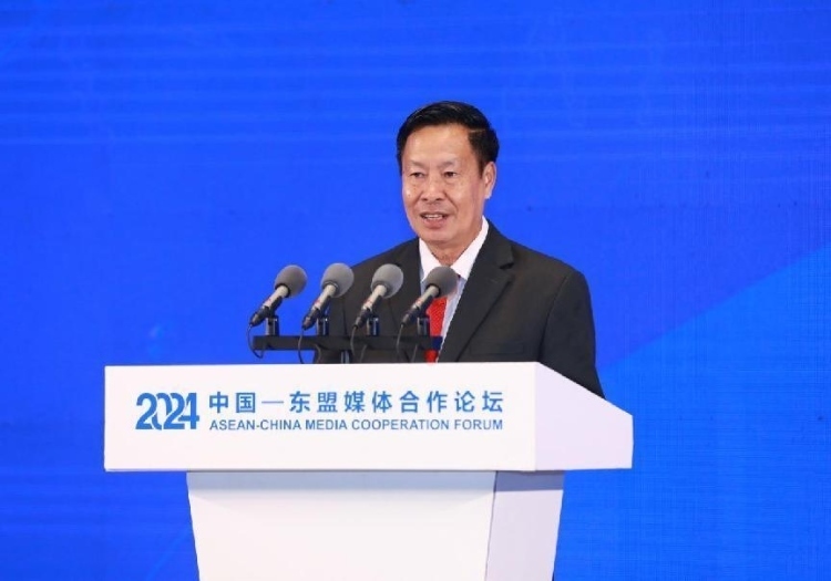 坡西·喬馬尼馮致辭。中國外文局供圖