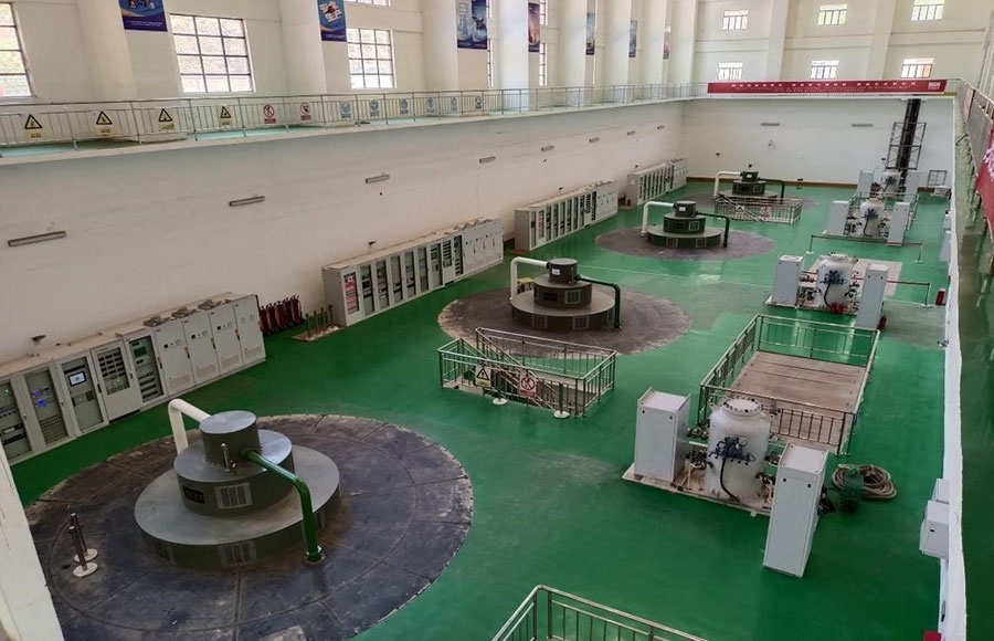  剛果（金）布桑加水電站四臺(tái)發(fā)電機(jī)組。中鐵資源集團(tuán)供圖